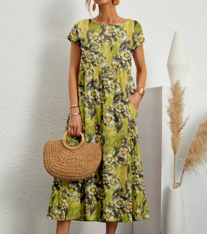 Hattie – Stylish and Figure-Flattering Dress
