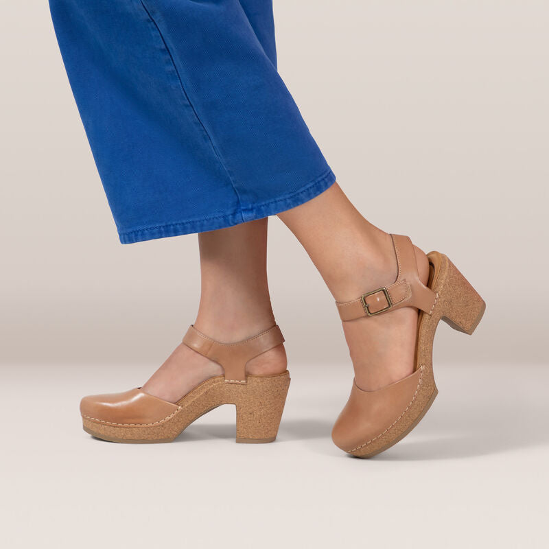 Tabitha – Closed Heel Sandals