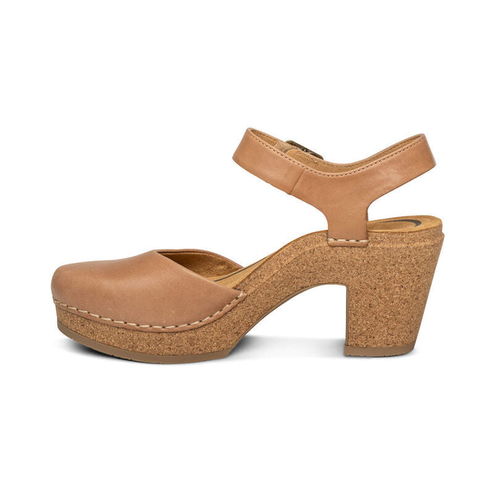 Tabitha – Closed Heel Sandals