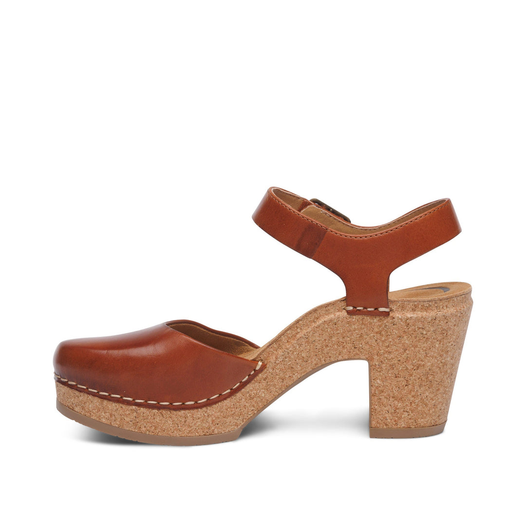 Tabitha – Closed Heel Sandals