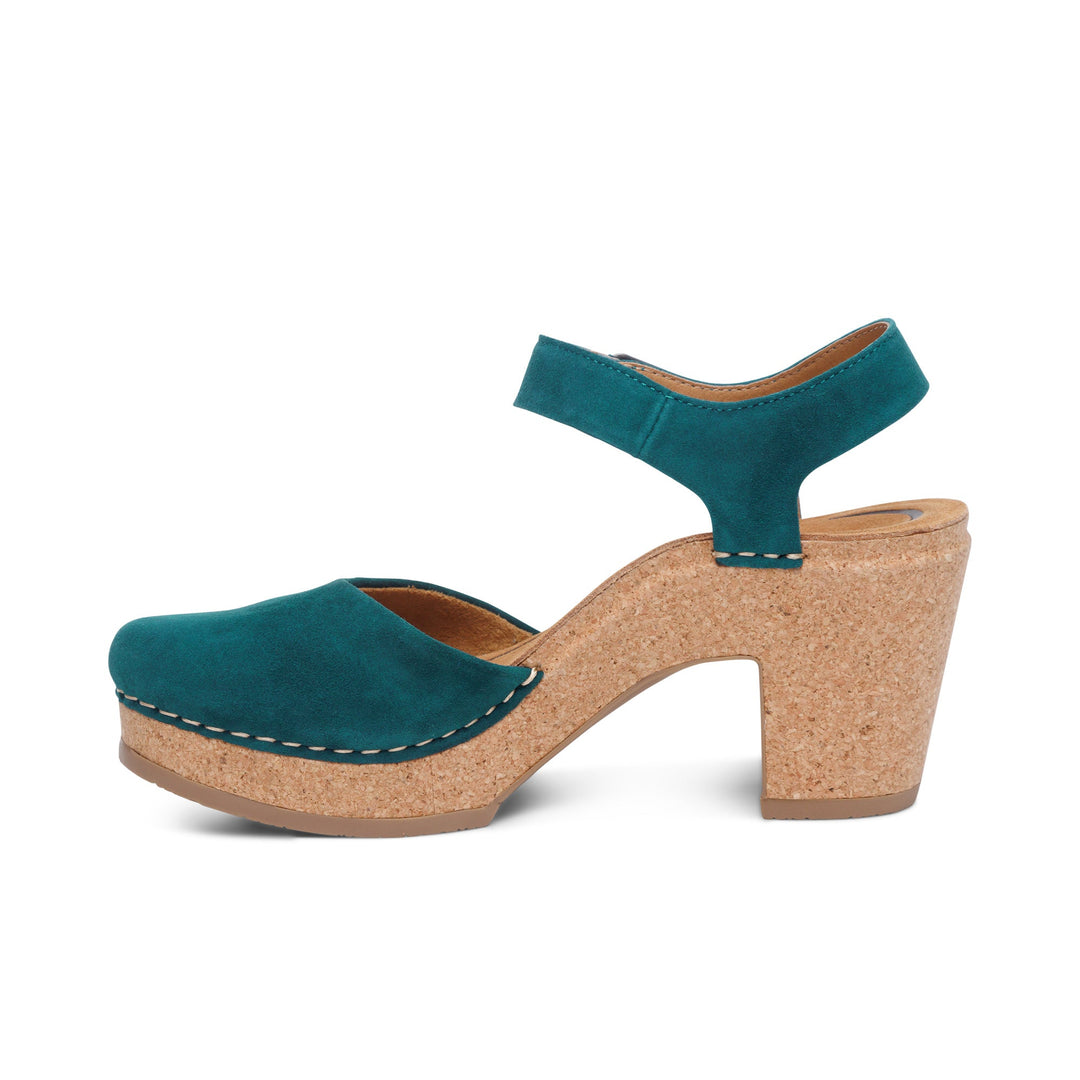 Tabitha – Closed Heel Sandals