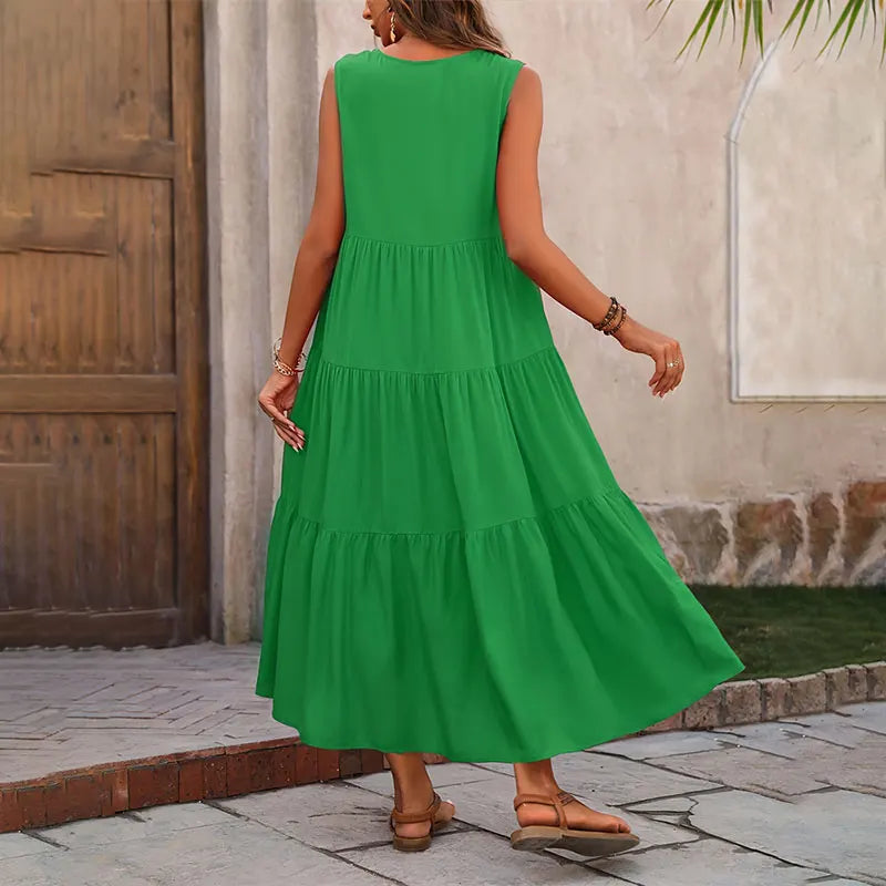 Cecilia – Stylish and Figure-Flattering Dress
