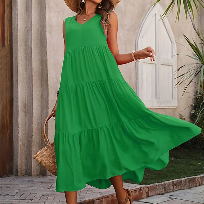 Cecilia – Stylish and Figure-Flattering Dress