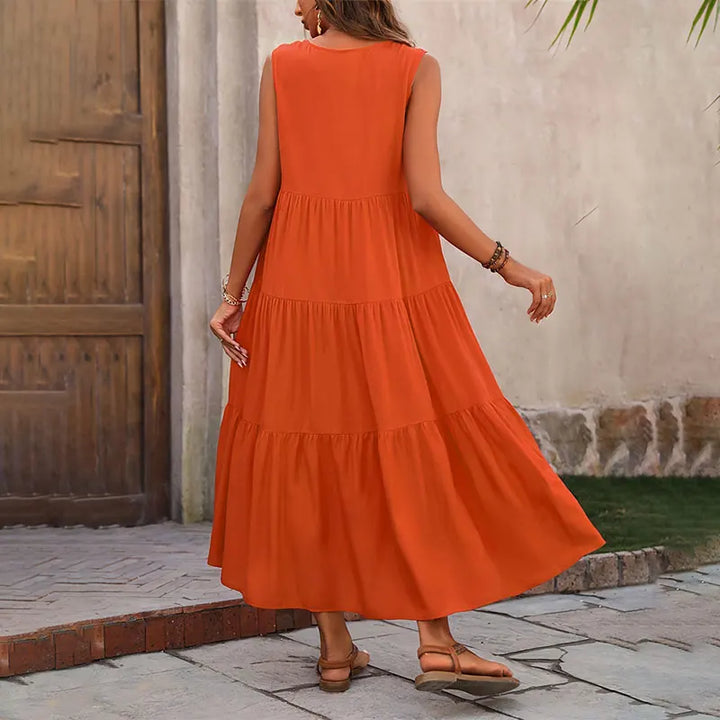 Cecilia – Stylish and Figure-Flattering Dress