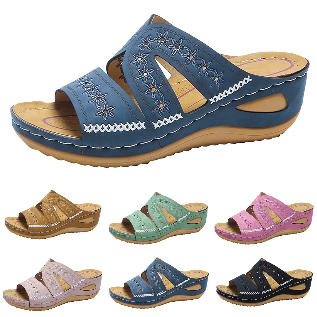 Sybil – Sandals with Crystal Clasp