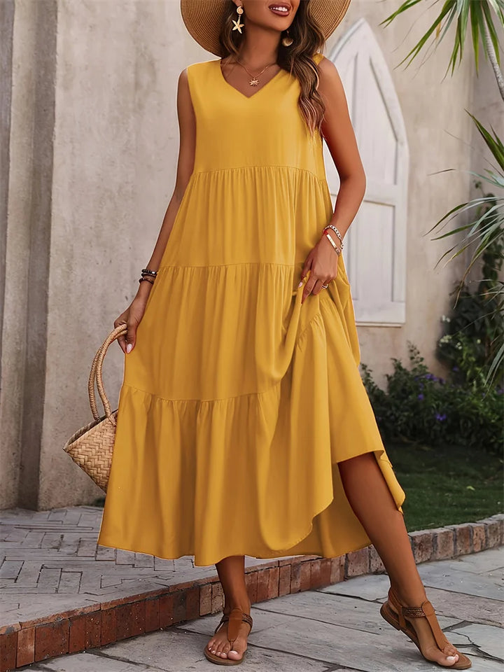 Cecilia – Stylish and Figure-Flattering Dress