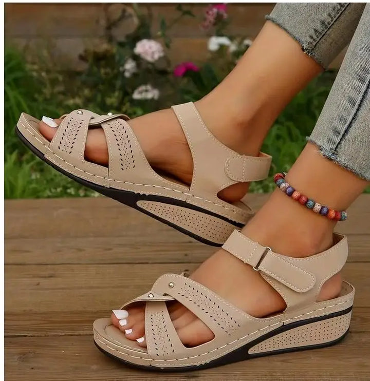 Harriet - Orthopaedic Platform Trainers