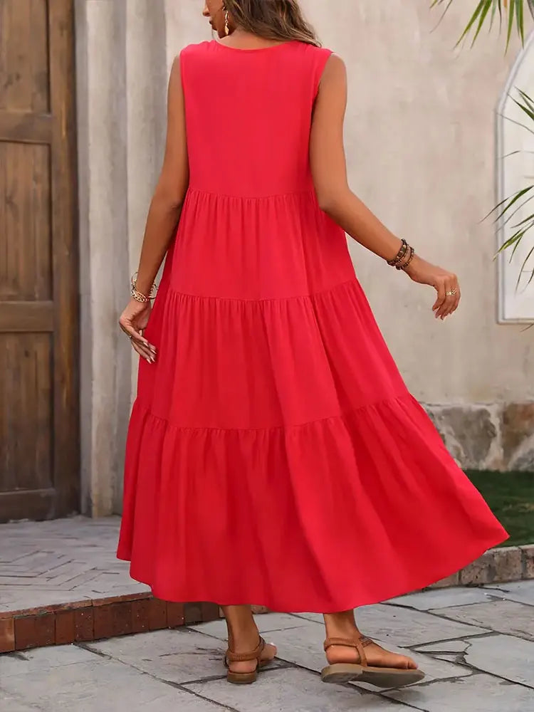 Cecilia – Stylish and Figure-Flattering Dress