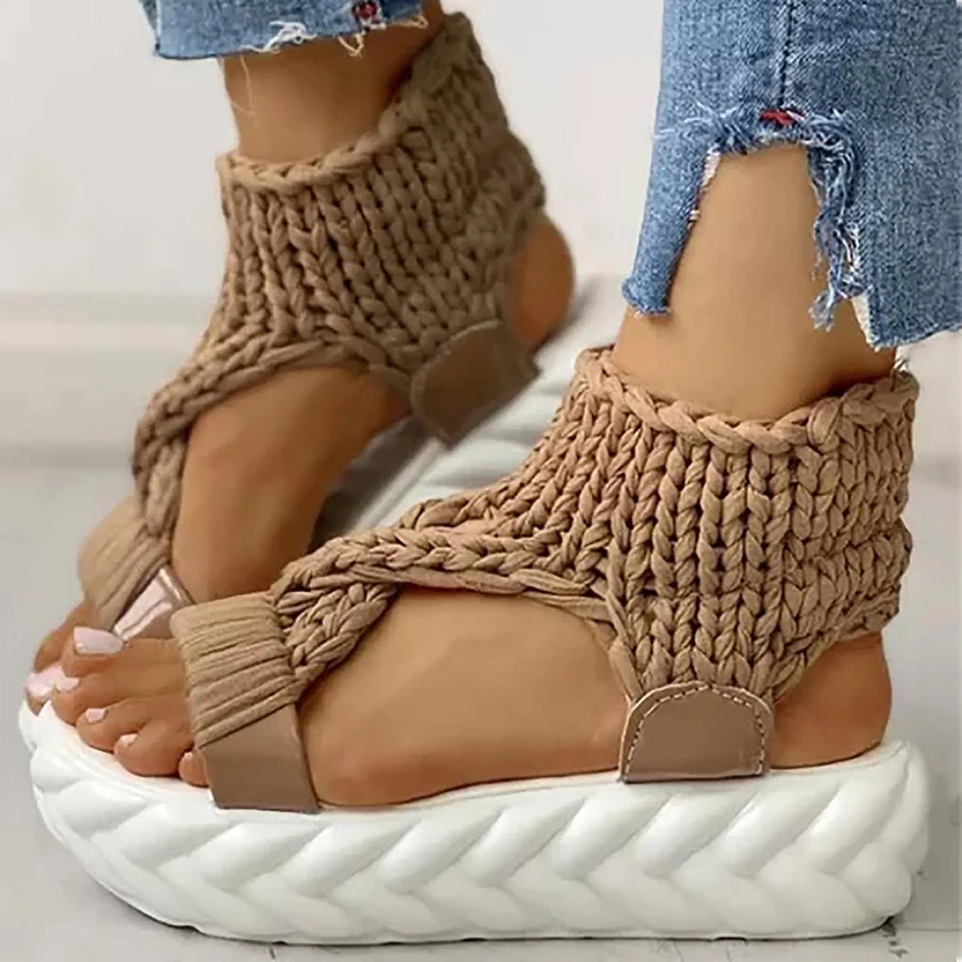 Charlotte - Wedge Sandals With Bow