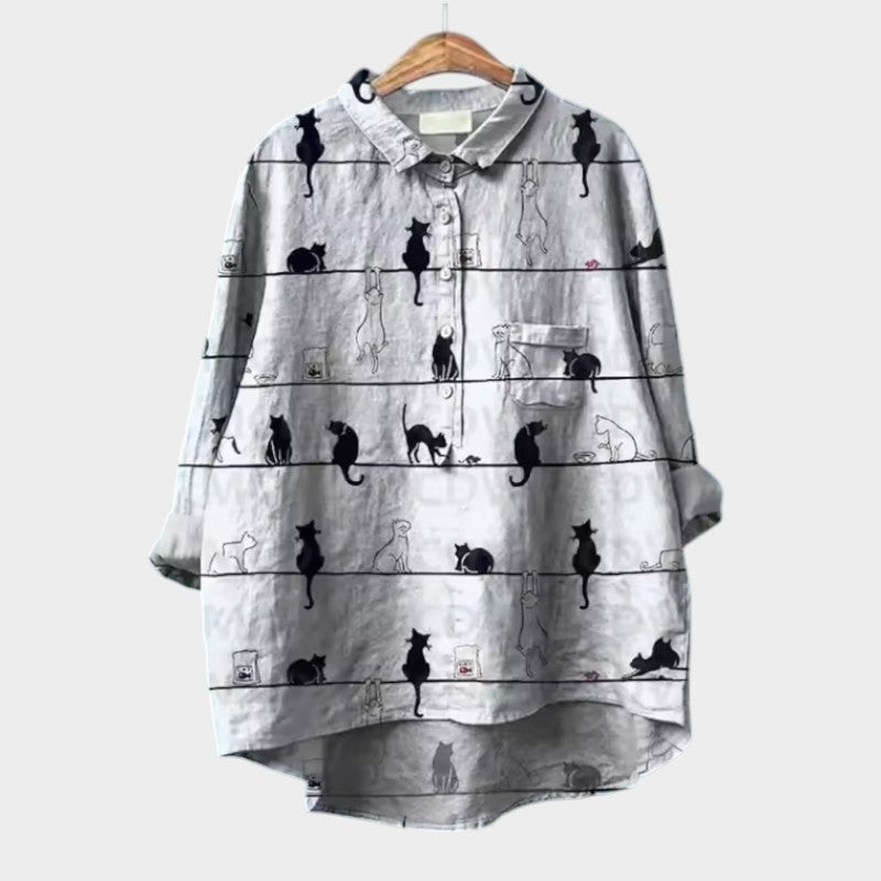 Anne - Playful Watercolour Cats in a Relaxed Fit
