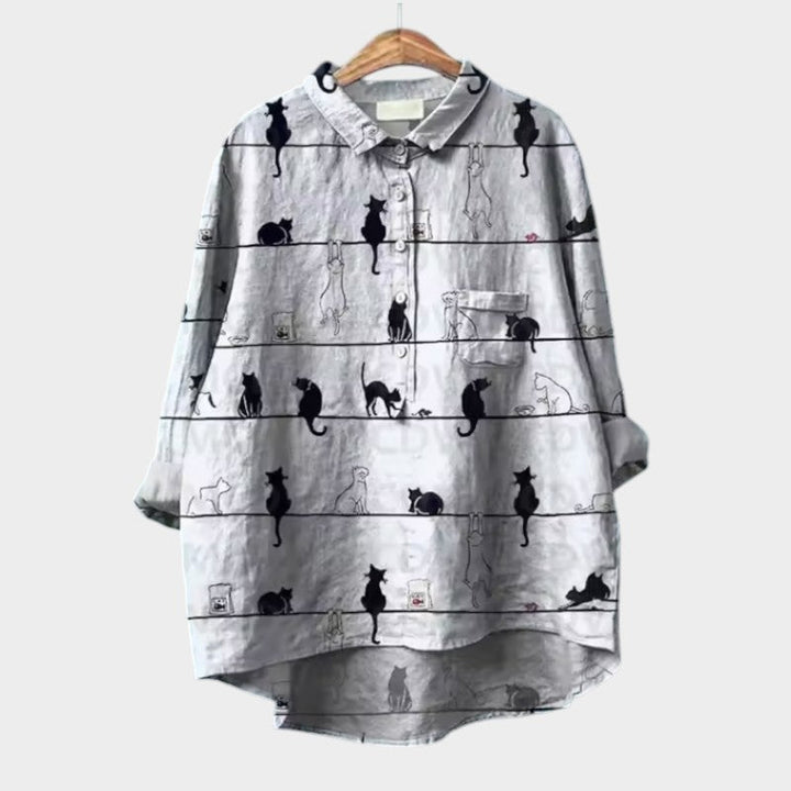 Anne - Playful Watercolour Cats in a Relaxed Fit