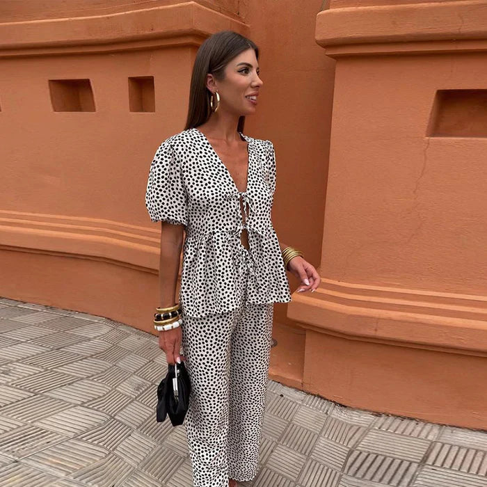 Gwendolyn - Stylish Summer Two-Piece Ensemble